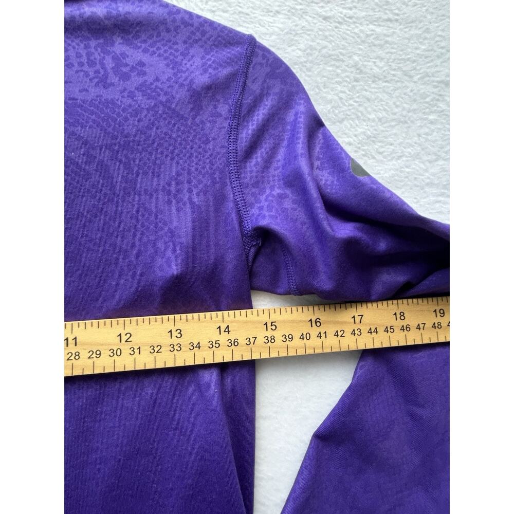 Nike Pro Dri-FIT 1/4 zip athletic pullover. - Picture 5 of 7